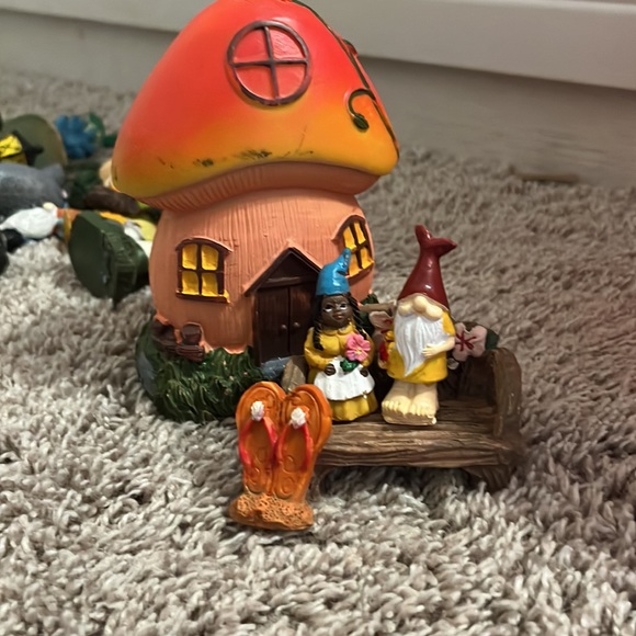 Decorations - Picture 4 of 4